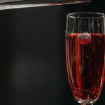 Бездепозитные бонусы онлайн-казино и фишки на игровом столе